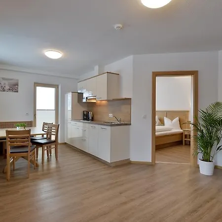 Geisler Apartment *
